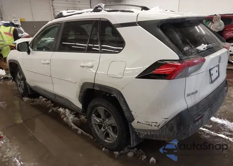 2022 Toyota Rav4 Xle z USA, uszkodzony, nr VIN 2T3P1RFV0NW255365